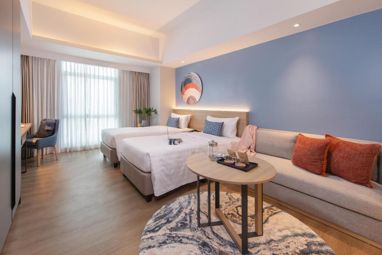 Citadines Roces Quezon City Exterior photo